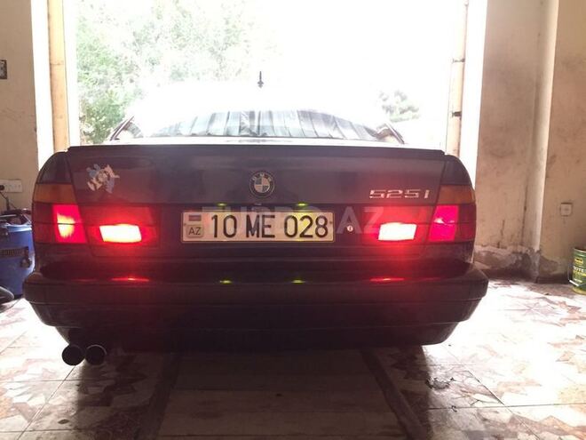 BMW 525 1993, 393,000 km - 2.5 л - Bakı