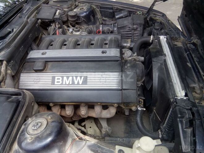 BMW 525 1993, 393,000 km - 2.5 л - Bakı