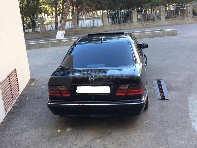 Mercedes E 280 2000, 222,000 km - 2.8 л - Sumqayıt
