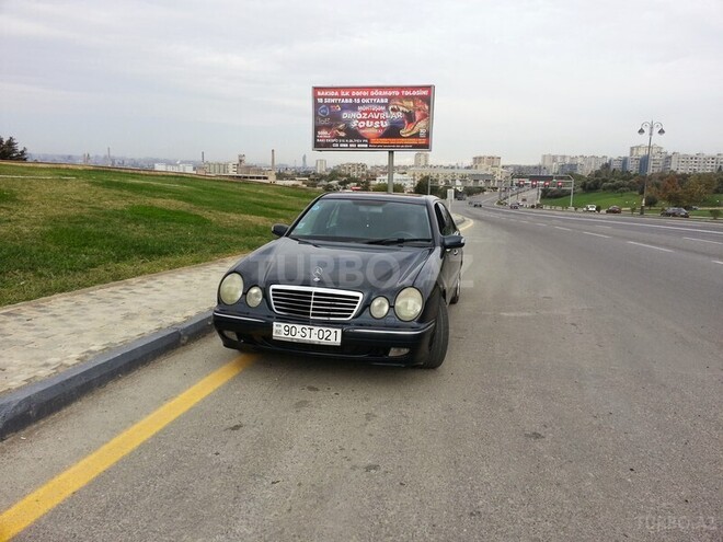 Mercedes E 270 1999, 230,000 km - 2.7 l - Bakı