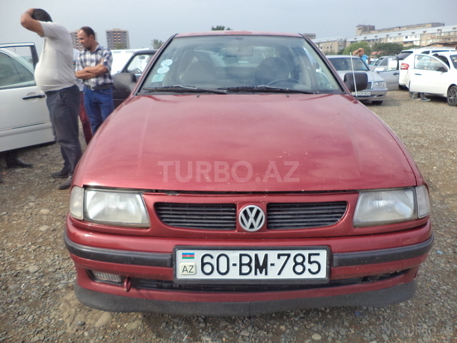 Volkswagen Polo 1995, 390,000 km - 1.4 l - Gəncə