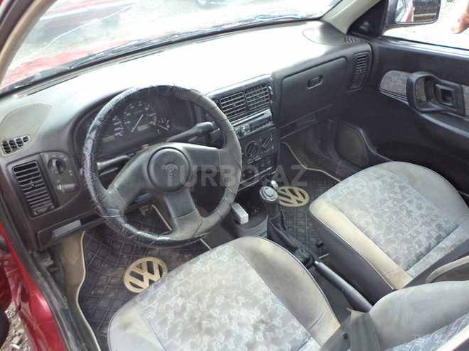 Volkswagen Polo 1995, 390,000 km - 1.4 l - Gəncə