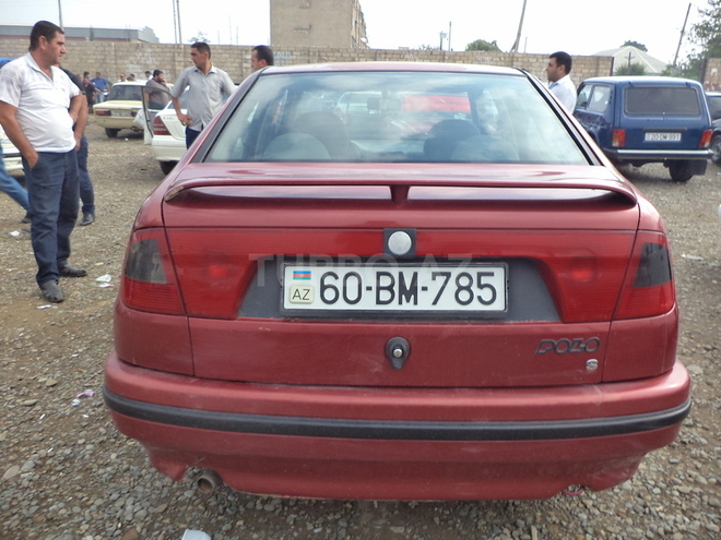 Volkswagen Polo 1995, 390,000 km - 1.4 l - Gəncə