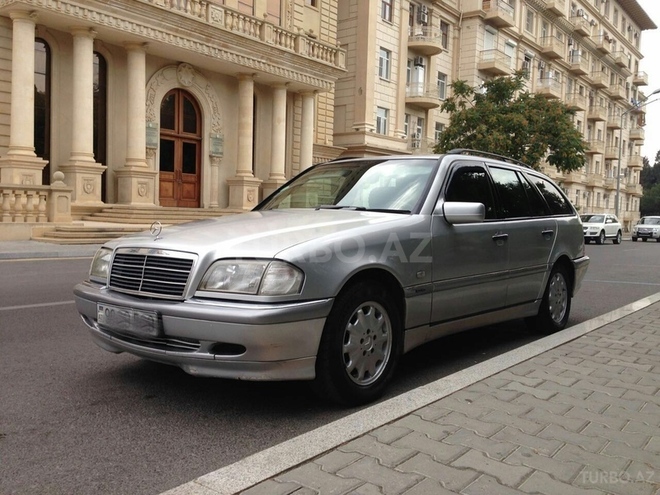 Mercedes C 200 1999, 240,000 km - 2.0 л - Bakı