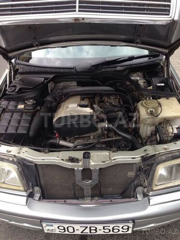 Mercedes C 200 1999, 240,000 km - 2.0 л - Bakı