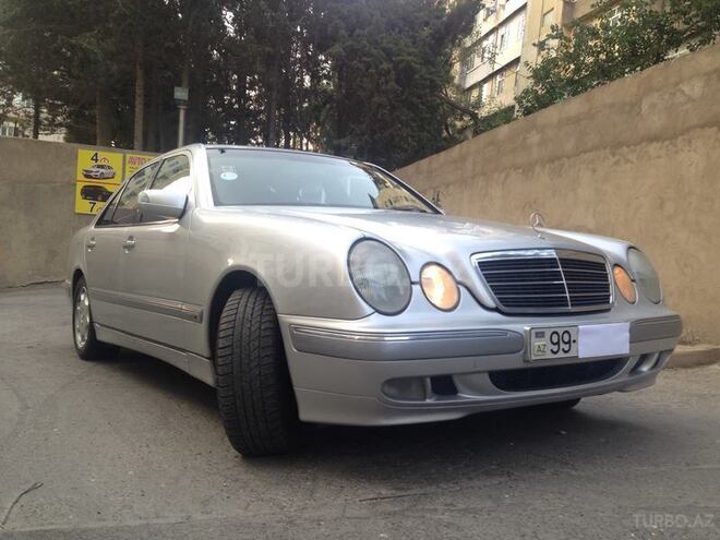 Mercedes E 220 1999, 312,000 km - 2.2 л - Bakı