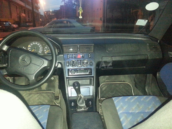 Mercedes C 220 1998, 287,400 km - 2.2 l - Bakı