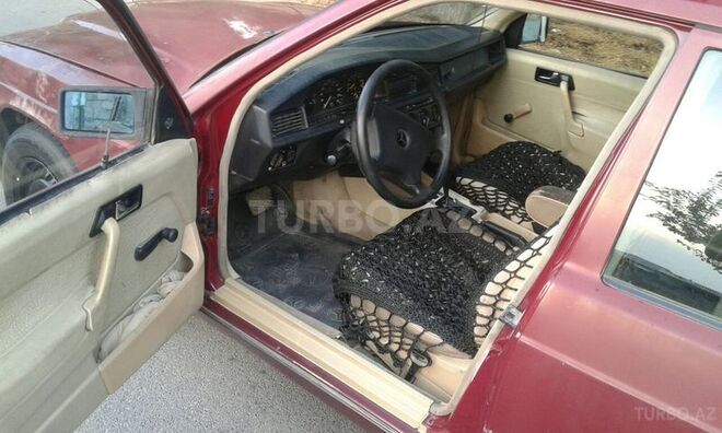 Mercedes 190 1991, 225,000 km - 1.8 l - Sumqayıt