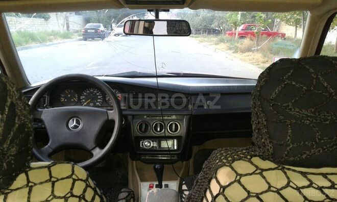 Mercedes 190 1991, 225,000 km - 1.8 l - Sumqayıt