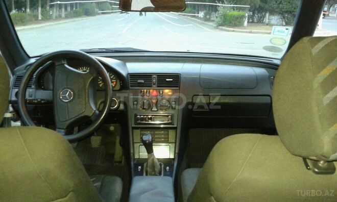 Mercedes C 180 1999, 220,000 km - 1.8 l - Sumqayıt