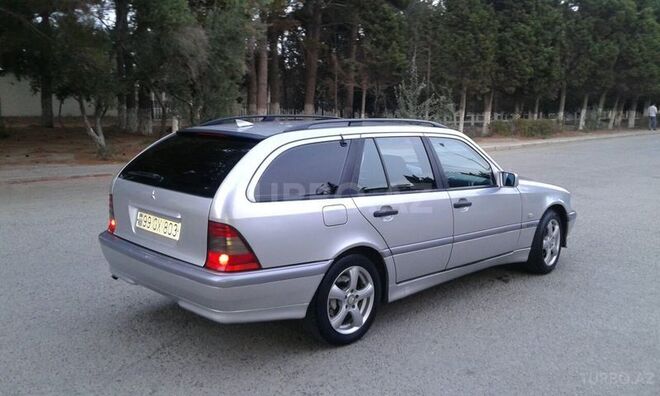 Mercedes C 180 1999, 220,000 km - 1.8 l - Sumqayıt