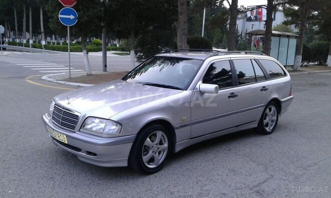 Mercedes C 180 1999, 220,000 km - 1.8 l - Sumqayıt
