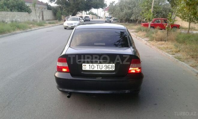 Opel Vectra 1997, 225,000 km - 2.0 l - Sumqayıt