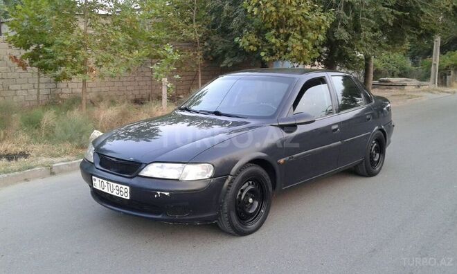 Opel Vectra 1997, 225,000 km - 2.0 l - Sumqayıt