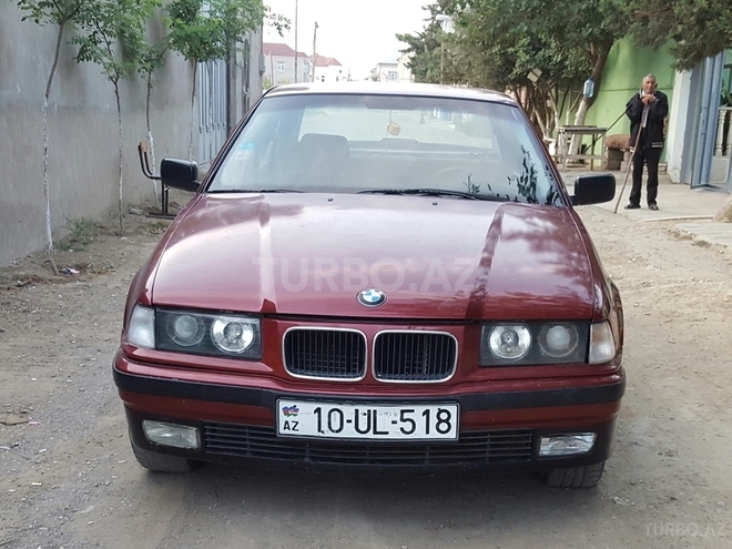 BMW 318 1992, 250,000 km - 1.8 l - Bakı