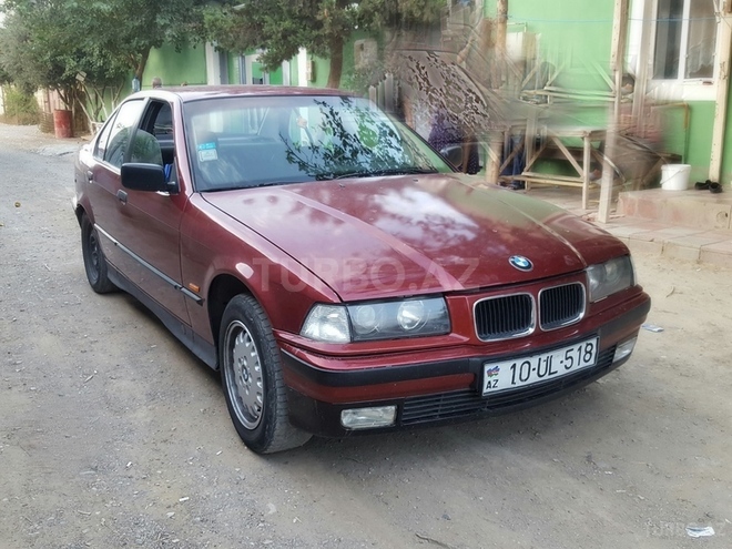 BMW 318 1992, 250,000 km - 1.8 l - Bakı
