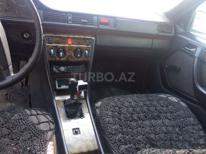 Mercedes E 200 1989, 340,000 km - 0.2 l - Bakı