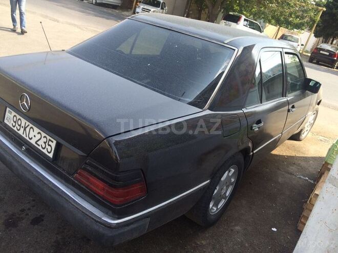 Mercedes E 200 1989, 340,000 km - 0.2 l - Bakı