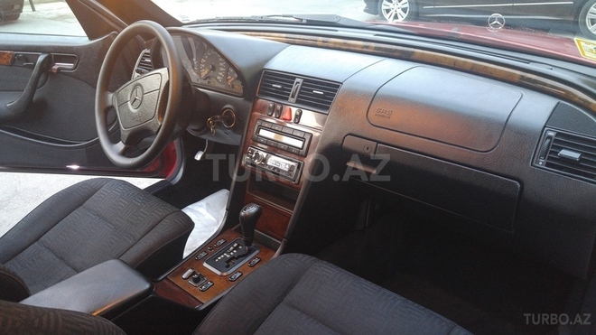 Mercedes C 240 1998, 180,000 km - 2.4 л - Bakı