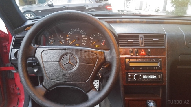 Mercedes C 240 1998, 180,000 km - 2.4 л - Bakı