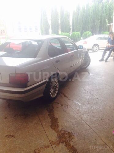 BMW 320 1994, 222,000 km - 0.2 л - Gəncə