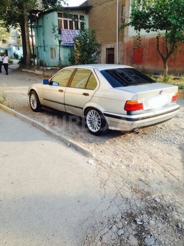 BMW 320 1994, 222,000 km - 0.2 л - Gəncə