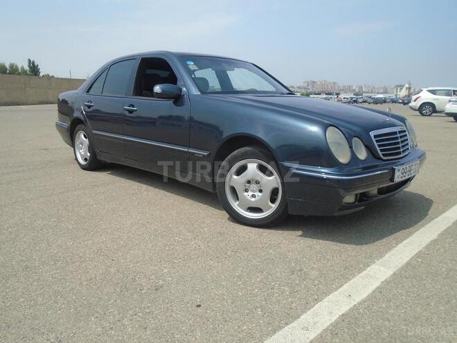 Mercedes E 320 2001, 277,000 km - 3.2 l - Bakı