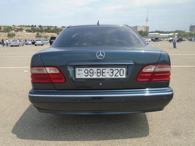 Mercedes E 320 2001, 277,000 km - 3.2 l - Bakı