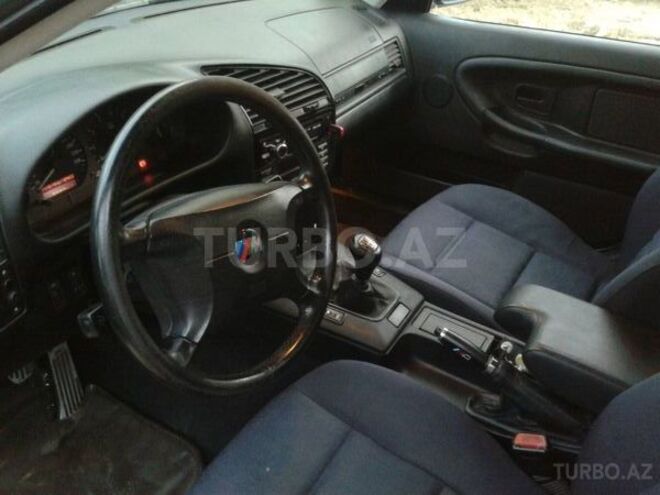 BMW 318 1997, 258,000 km - 1.6 l - Bakı