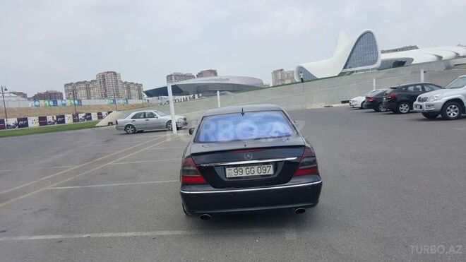 Mercedes E 320 2003, 265,400 km - 3.0 l - Bakı