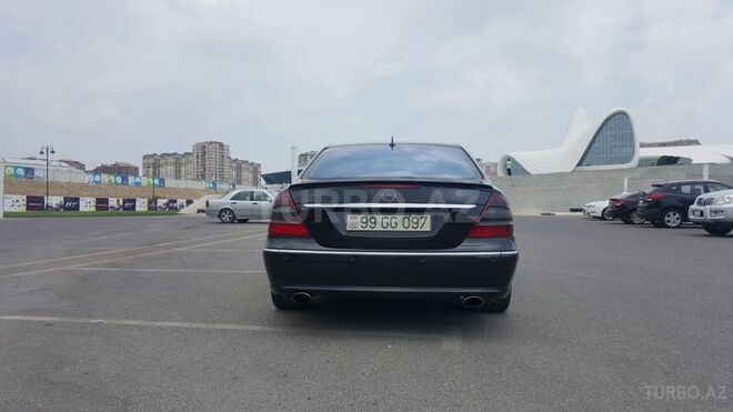 Mercedes E 320 2003, 265,400 km - 3.0 l - Bakı