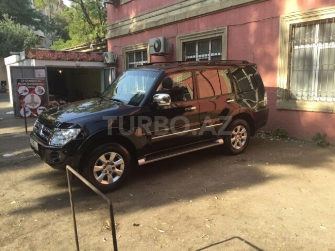Mitsubishi Pajero 2013, 48,000 km - 3.0 l - Sumqayıt