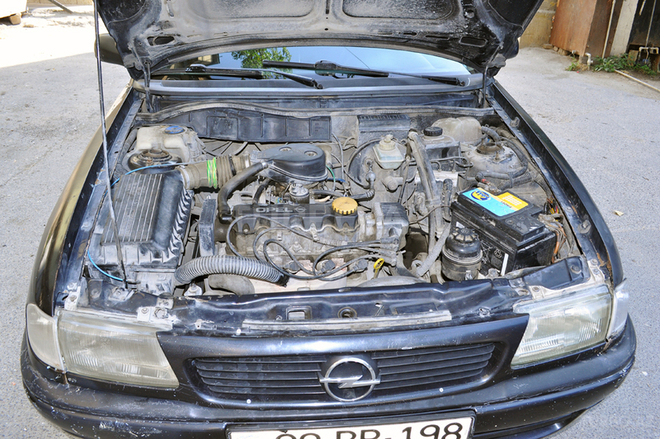 Opel Astra 1997, 450,000 km - 1.6 l - Bakı