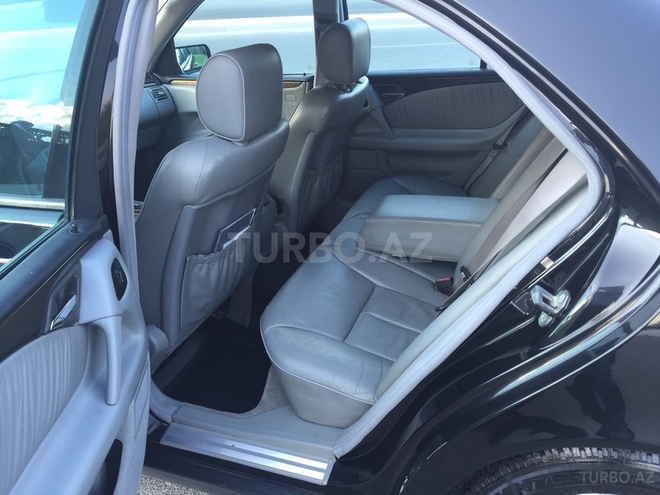 Mercedes E 240 1998, 320,000 km - 2.4 l - Bakı