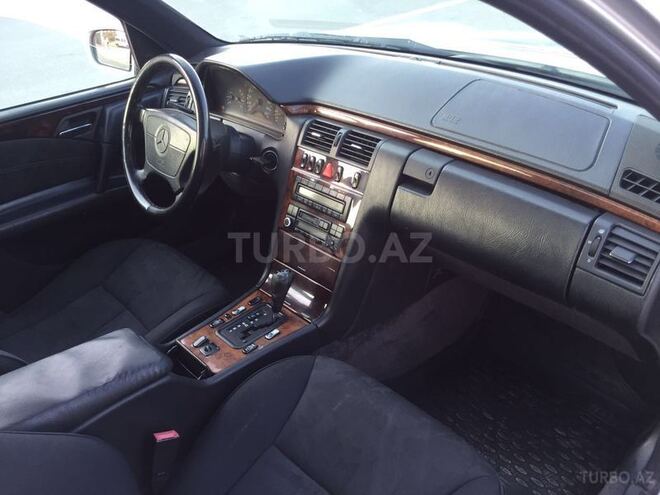 Mercedes E 290 1998, 350,000 km - 2.9 l - Sumqayıt