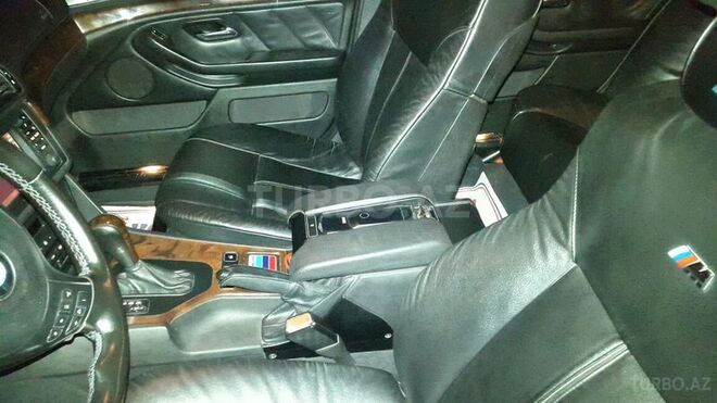 BMW 540 2002, 133,000 km - 2.5 l - Bakı