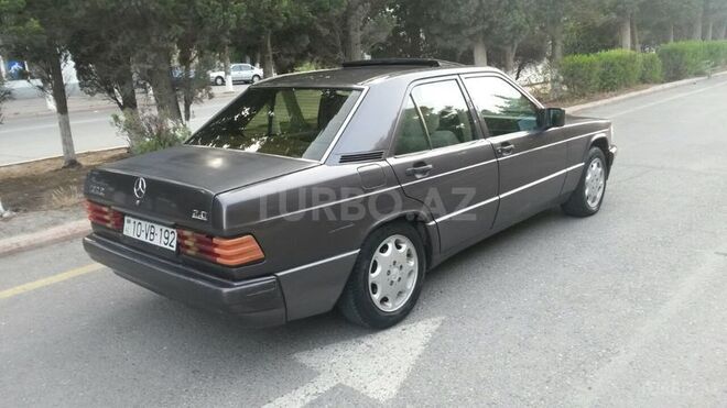 Mercedes 190 1993, 225,000 km - 2.0 л - Bakı