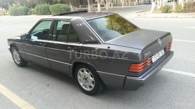 Mercedes 190 1993, 225,000 km - 2.0 л - Bakı