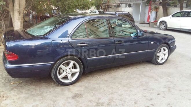 Mercedes E 240 1998, 251,786 km - 2.4 л - Bakı