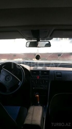 Mercedes C 220 1994, 3,400 km - 2.2 л - Mingəçevir