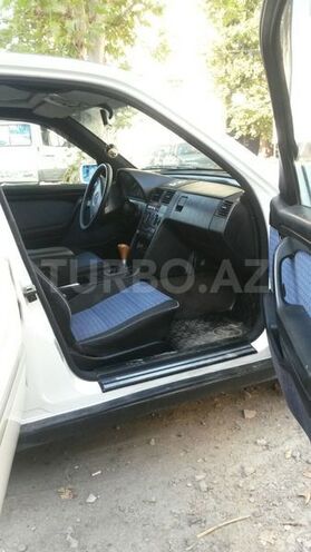 Mercedes C 220 1994, 3,400 km - 2.2 л - Mingəçevir
