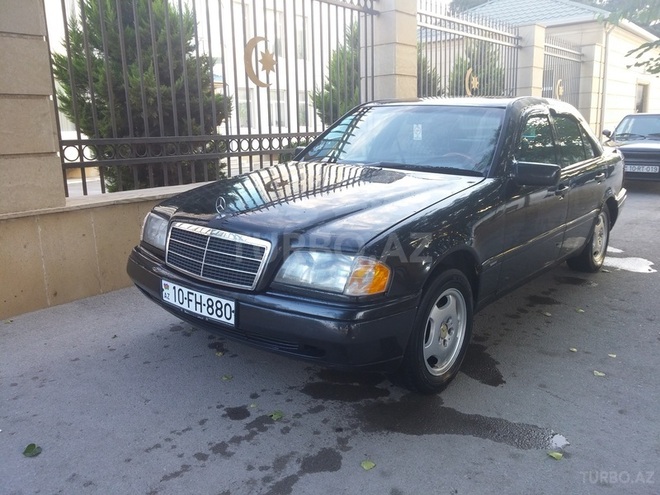 Mercedes C 220 1995, 250,555 km - 2.2 l - Bakı