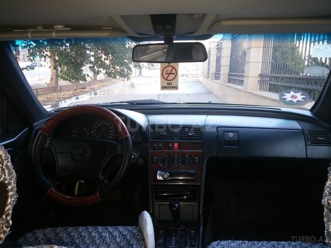Mercedes C 220 1995, 250,555 km - 2.2 l - Bakı