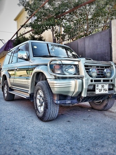 Mitsubishi Pajero 1995, 190,000 km - 2.8 l - Sumqayıt
