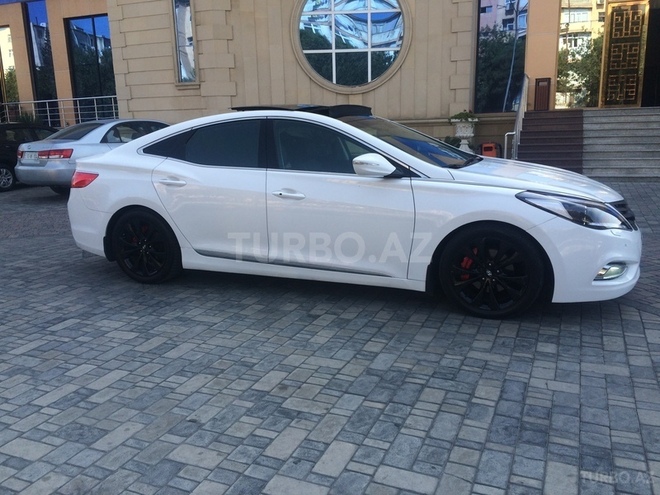 Hyundai Grandeur 2014, 38,700 km - 2.4 л - Bakı