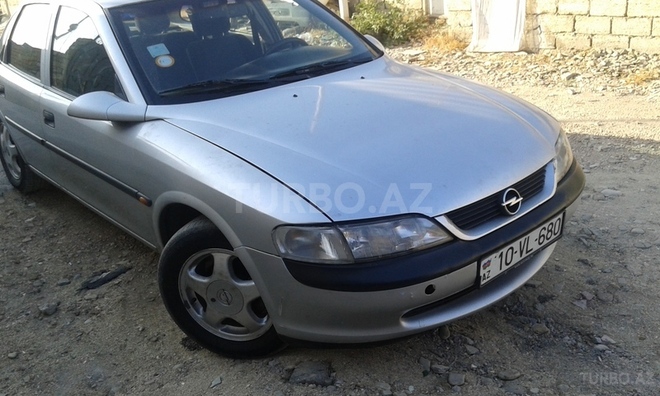 Opel Vectra 1998, 130,000 km - 1.6 l - Sumqayıt