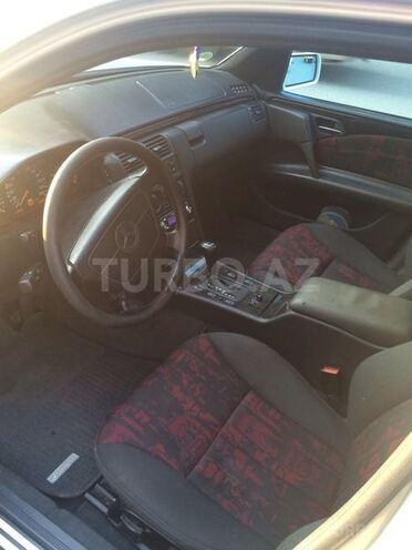 Mercedes E 240 1998, 157,000 km - 2.4 l - Gəncə