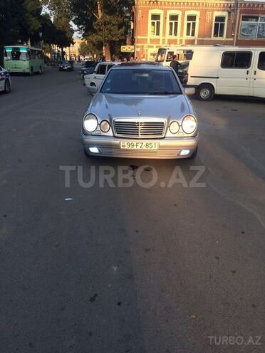 Mercedes E 240 1998, 157,000 km - 2.4 l - Gəncə