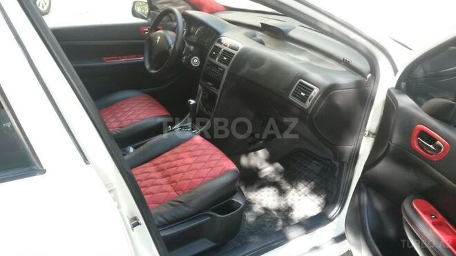 Peugeot 307 2004, 169,000 km - 2.0 л - Bakı