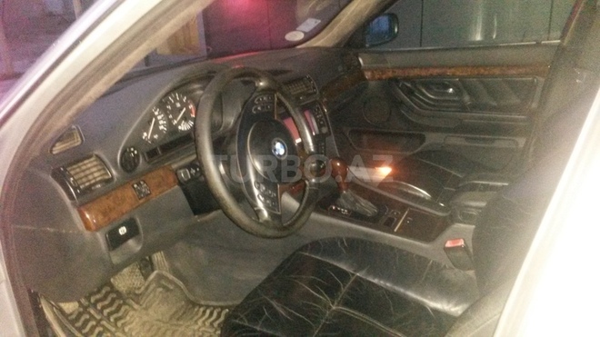 BMW 735 2000, 187,000 km - 3.5 l - Sumqayıt